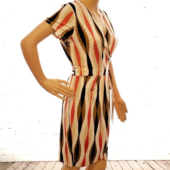 Banana Republic Mod Print Wrap Drezz - Picture 5 of 6